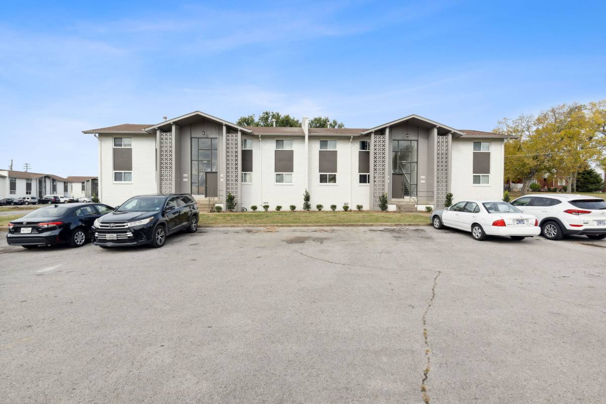 Apartment for rent at The Edge on Main, 120 W End Heights, Lebanon, TN 37087