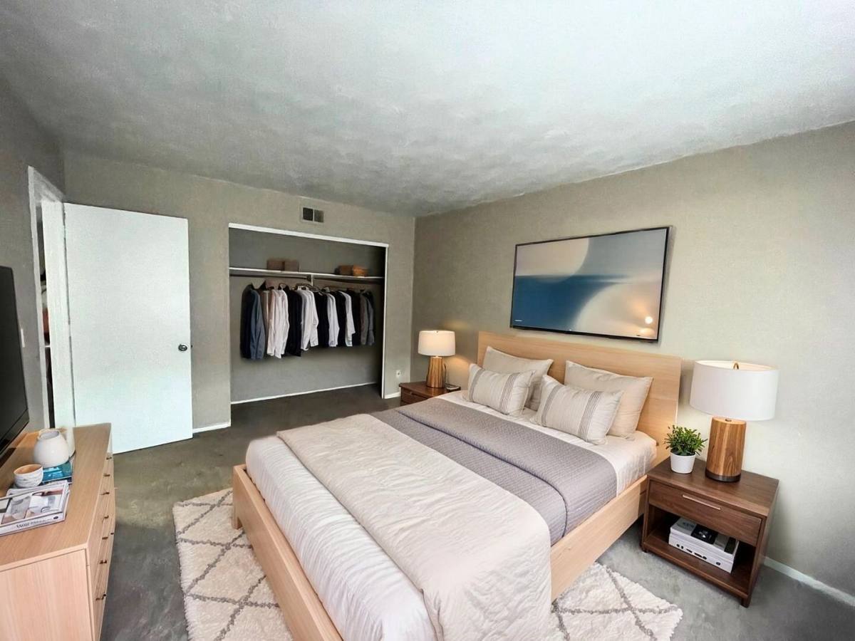 Apartment for rent at 720 W Centennial Ave, Muncie, IN 47303