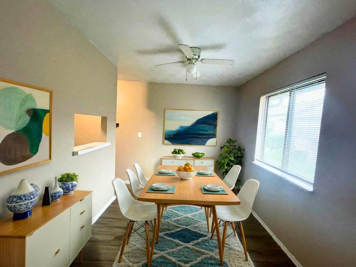 Apartment for rent at 720 W Centennial Ave, Muncie, IN 47303