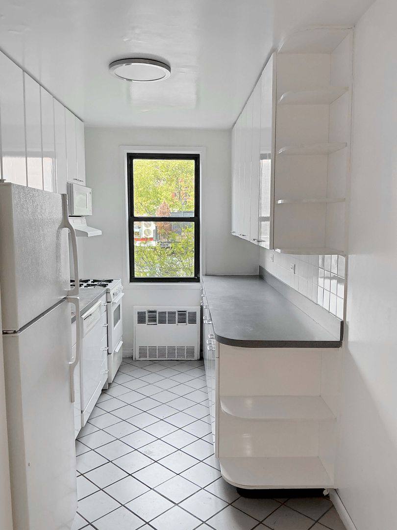 Apartment for rent at 150 E 18th St, New York, NY 10003