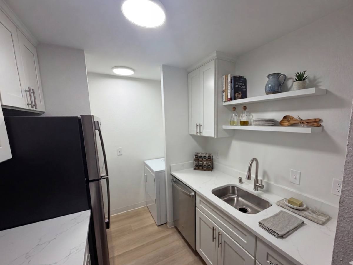 Apartment for rent at 1718 Melrose Ave, Seattle, WA 98122