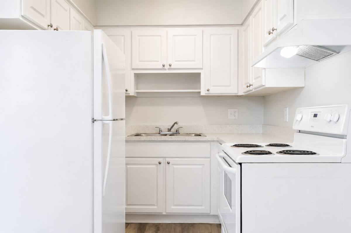 Apartment for rent at 600 40th St N, Saint Petersburg, FL 33713