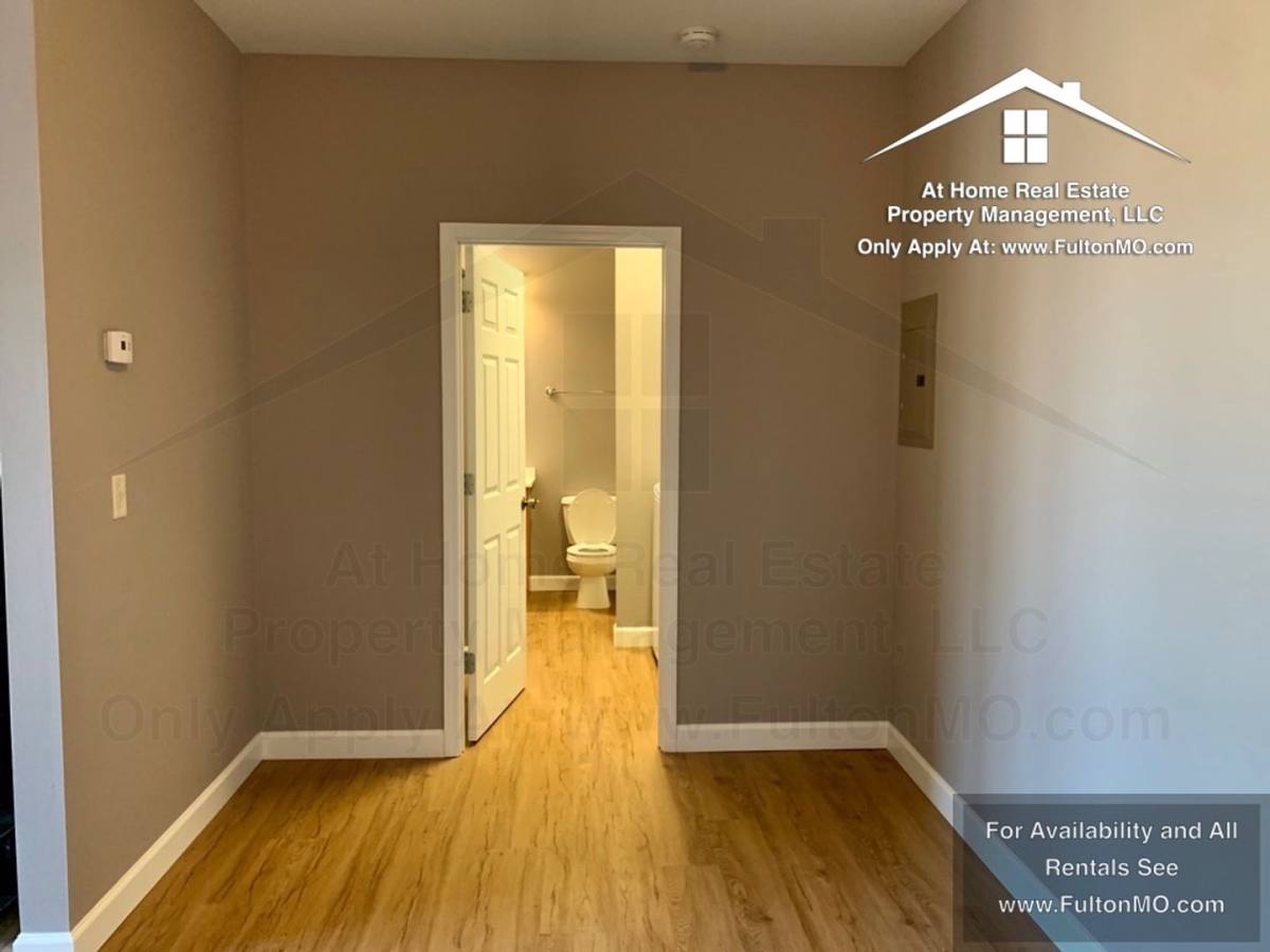 Apartment for rent at 2606 N Bluff St, Fulton, MO 65251