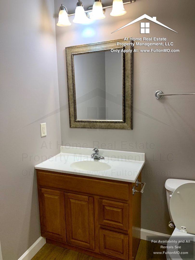 Apartment for rent at 2606 N Bluff St, Fulton, MO 65251