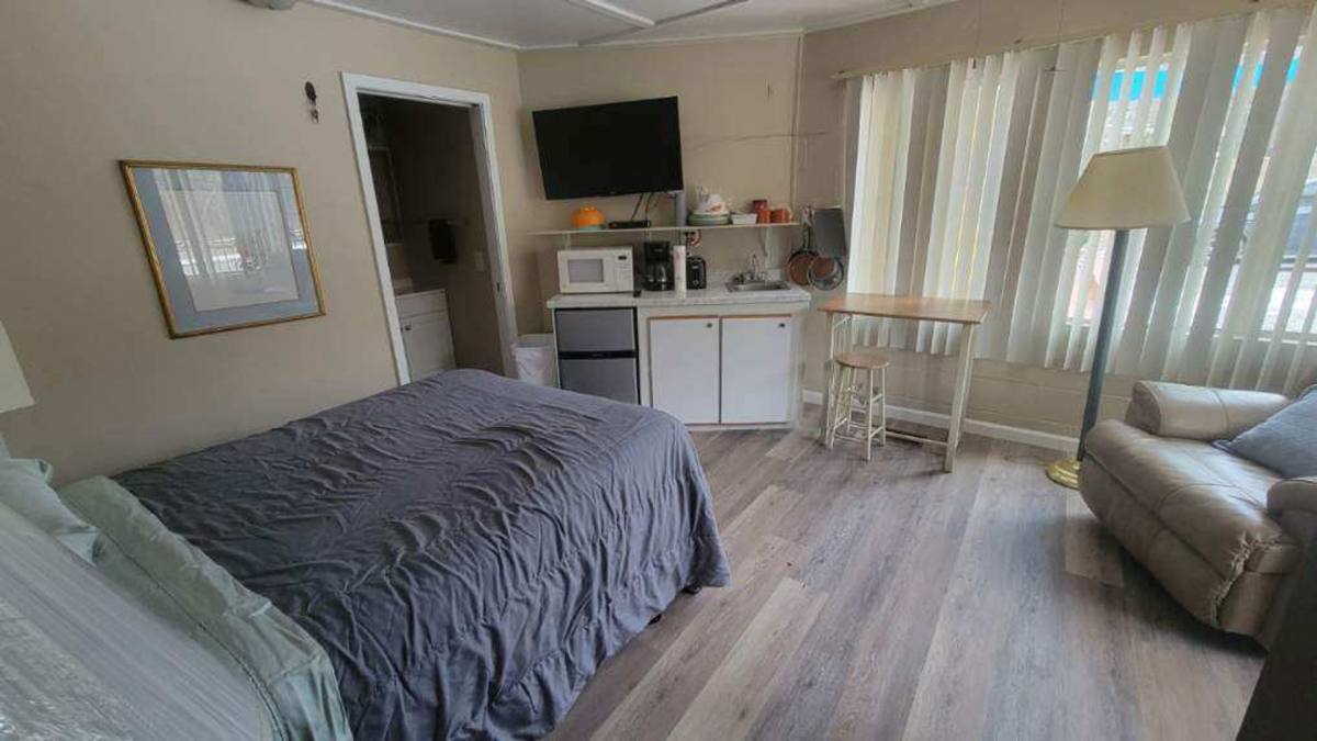 Apartment for rent at 2468 US-441 S, Sylva, NC 28779