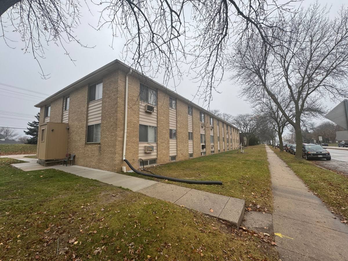 Apartment for rent at 4100 S 51st St, Milwaukee, WI 53220