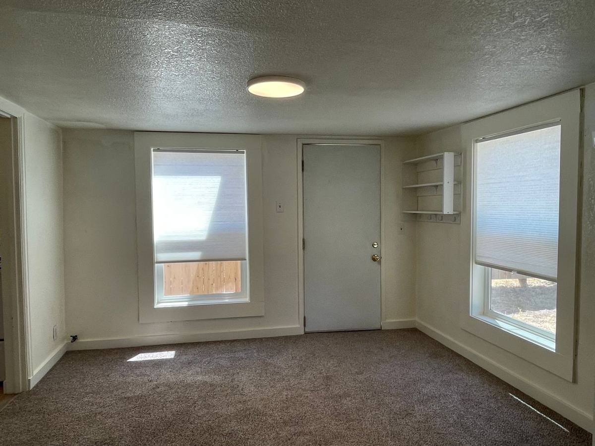 House for rent at 7095 W Jackson, Medford, OR 97501