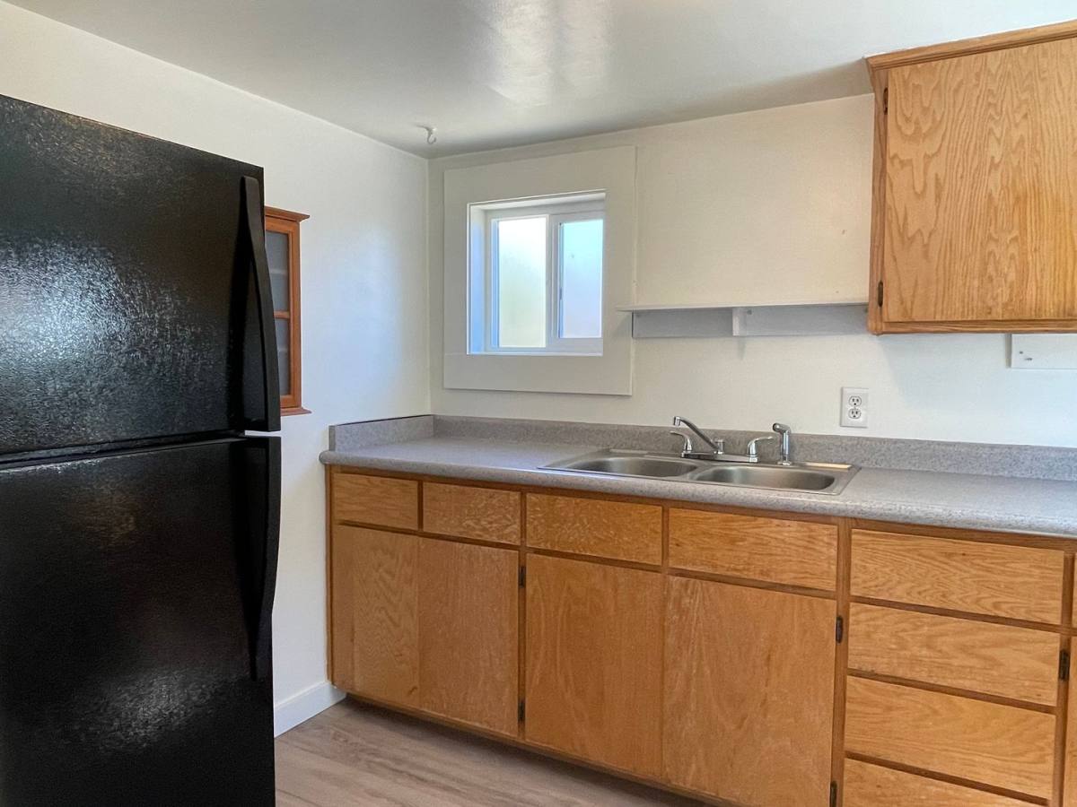 House for rent at 7095 W Jackson, Medford, OR 97501