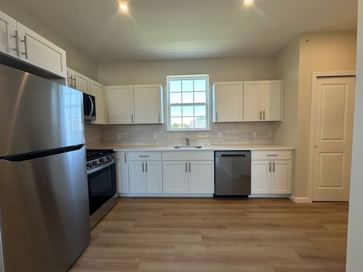 Apartment for rent at 88 Louis St, New Brunswick, NJ 08901