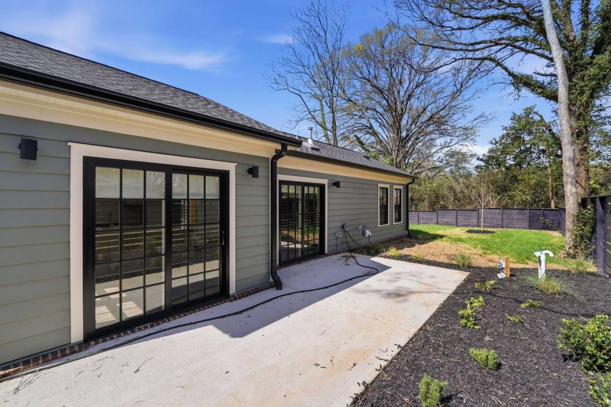 House for rent at 1840 Merriman Ave, Charlotte, NC 28203