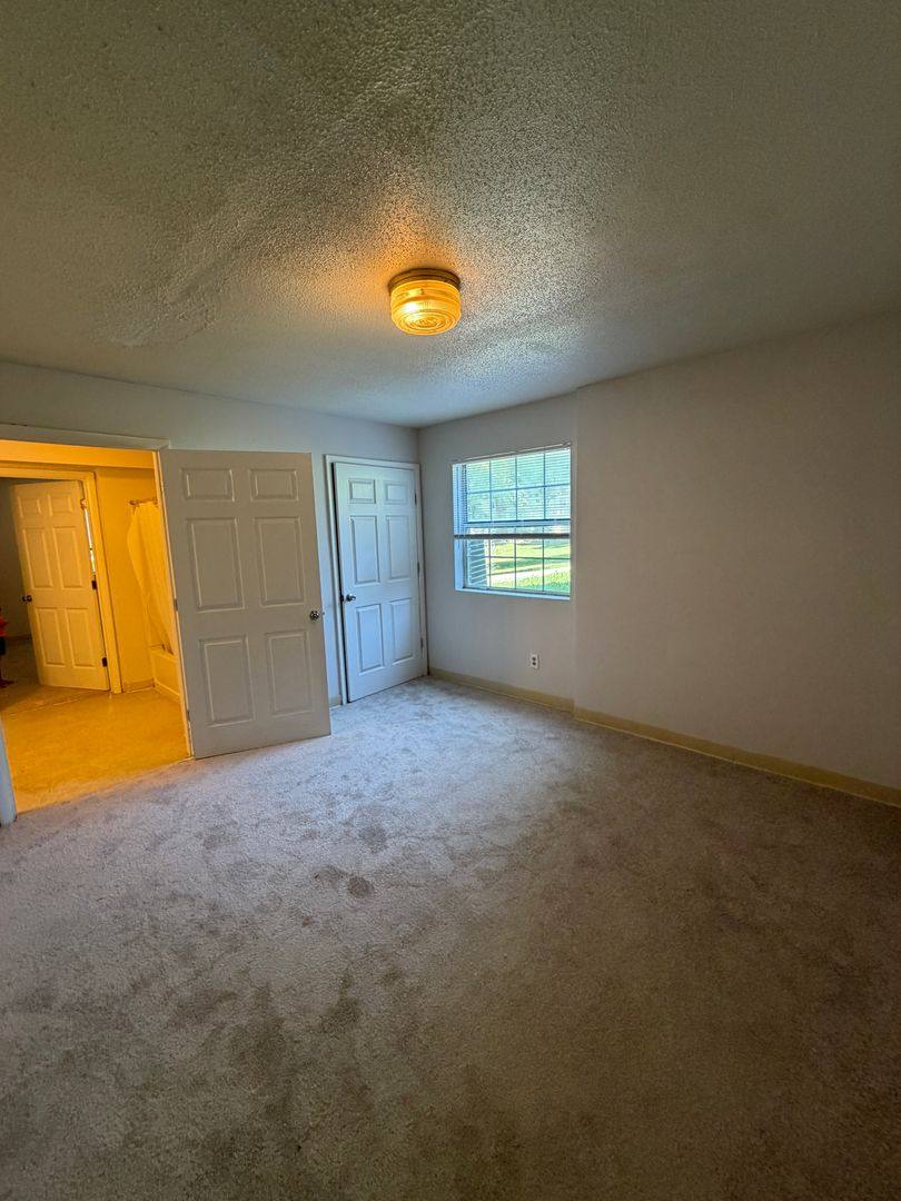Apartment for rent at 3802 Lexington Dr, Raleigh, NC 27606