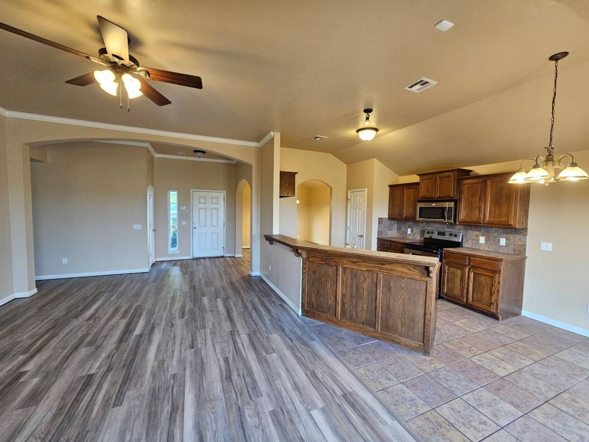 House for rent at 221 Dollina Court, Norman, OK 73069