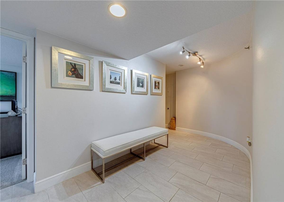 Condo for rent at 530 E Central Blvd, Orlando, FL 32801