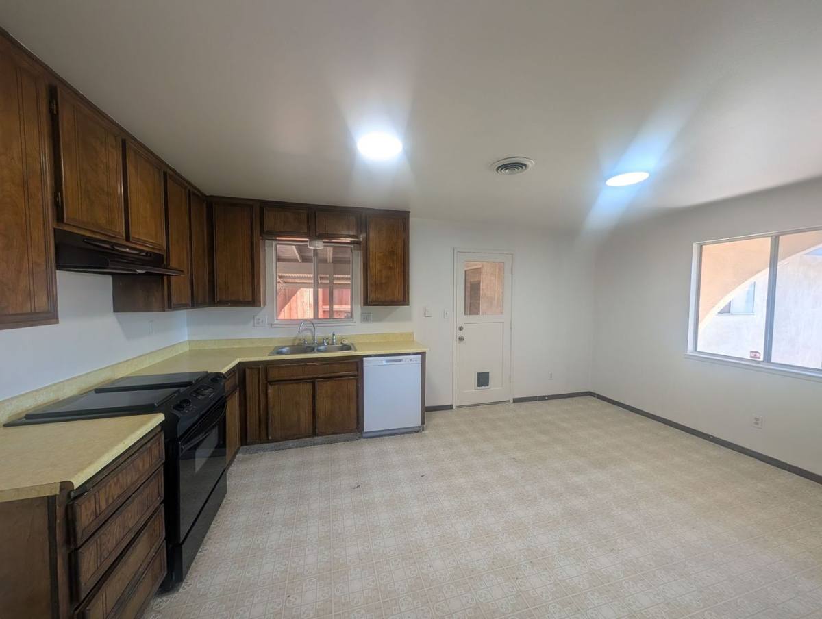 House for rent at 2661 Dow St, Turlock, CA 95382