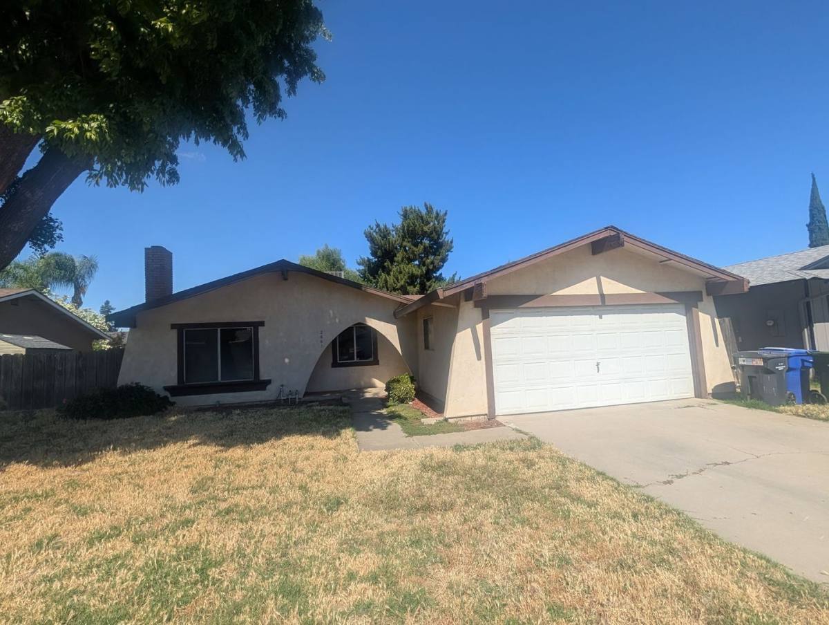 House for rent at 2661 Dow St, Turlock, CA 95382