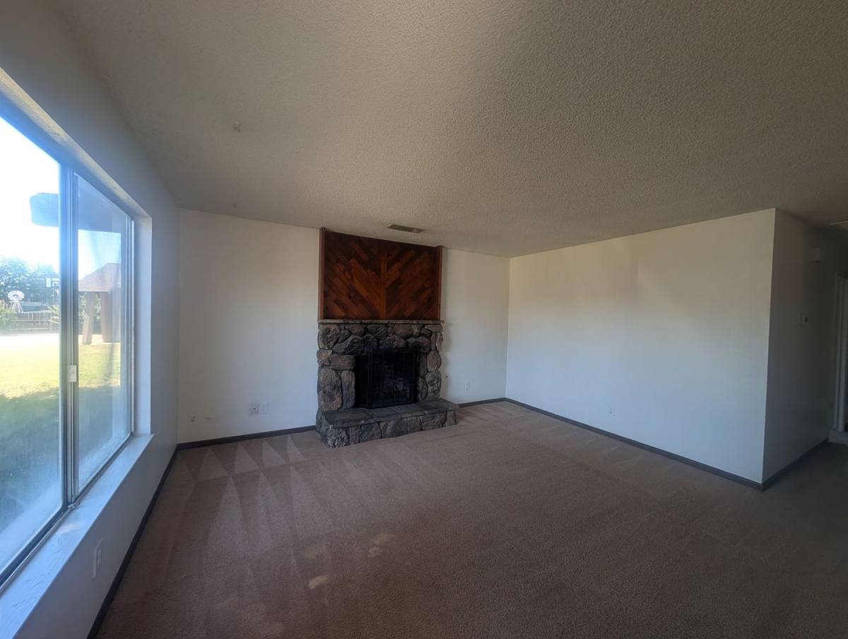 House for rent at 2661 Dow St, Turlock, CA 95382
