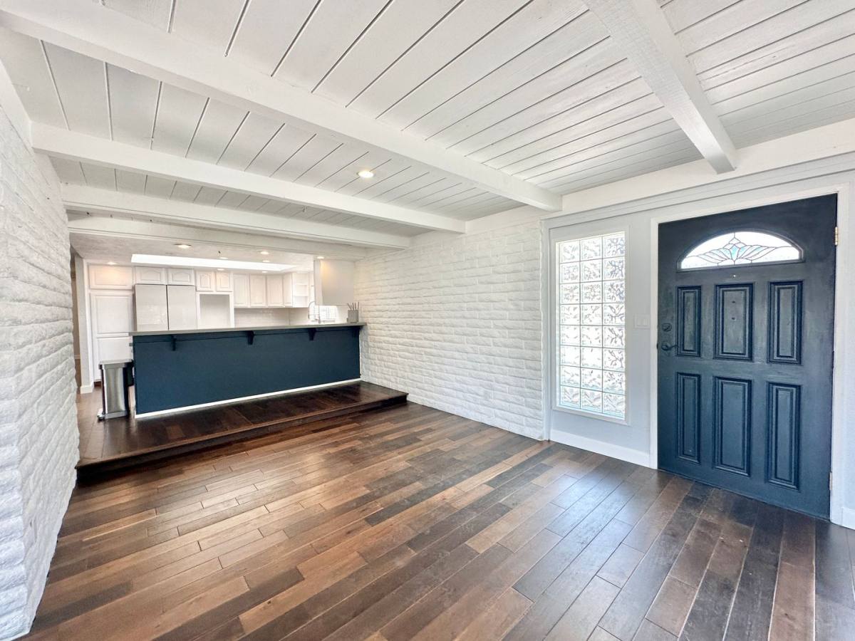 House for rent at 31428 Old River Rd, Bonsall, CA 92003