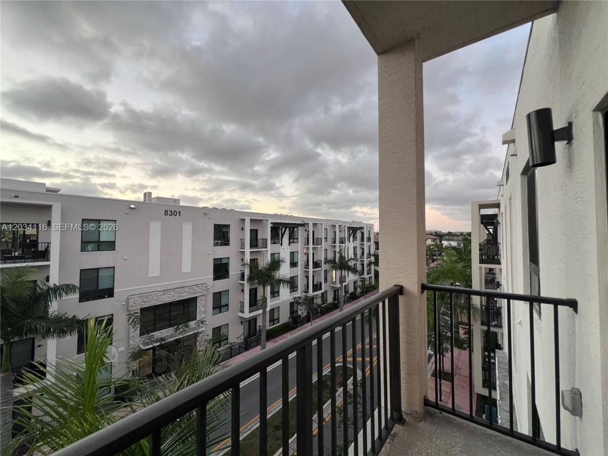 Condo for rent at 8265 NW 41st St, Miami, FL 33166