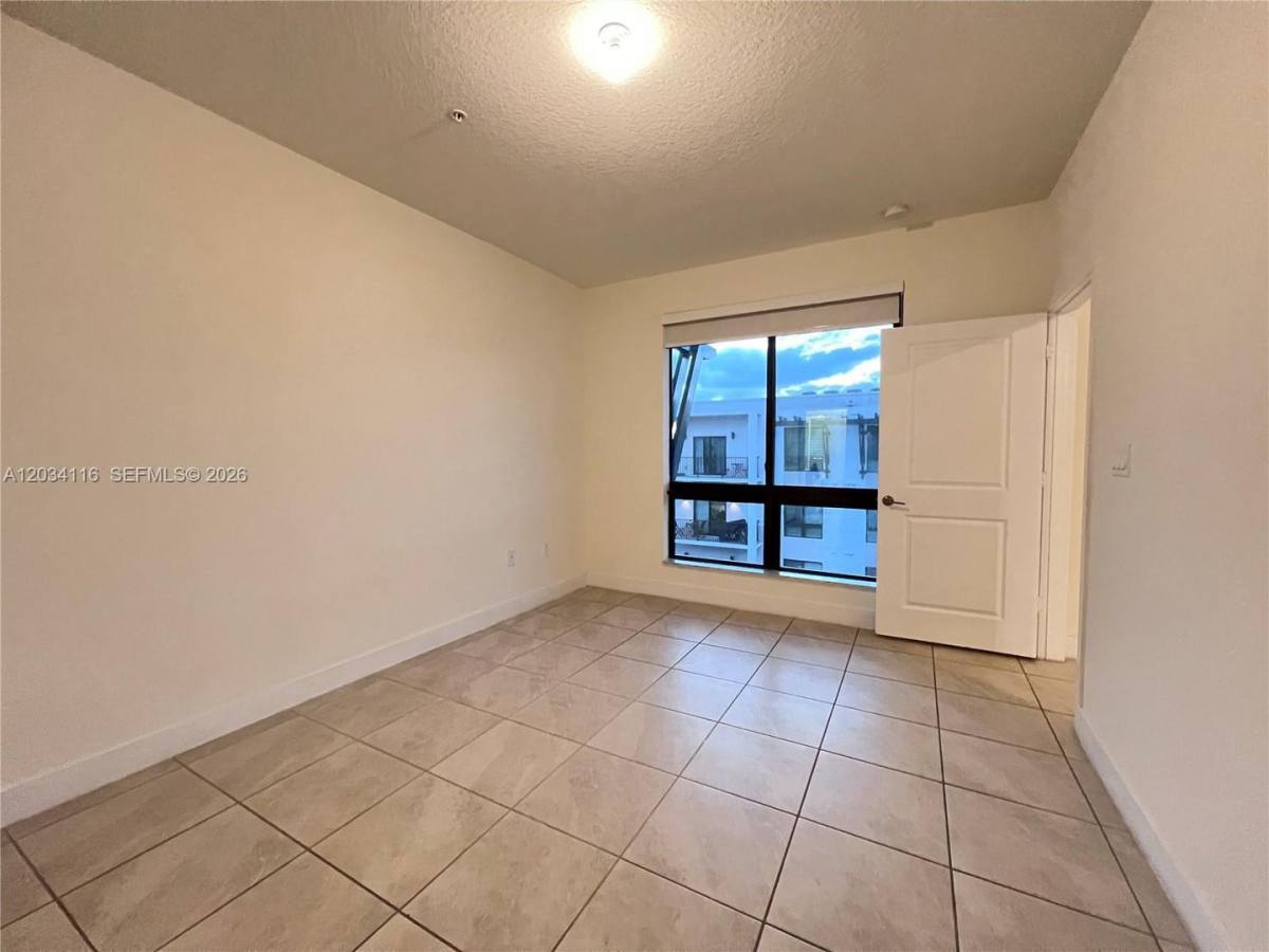 Condo for rent at 8265 NW 41st St, Miami, FL 33166