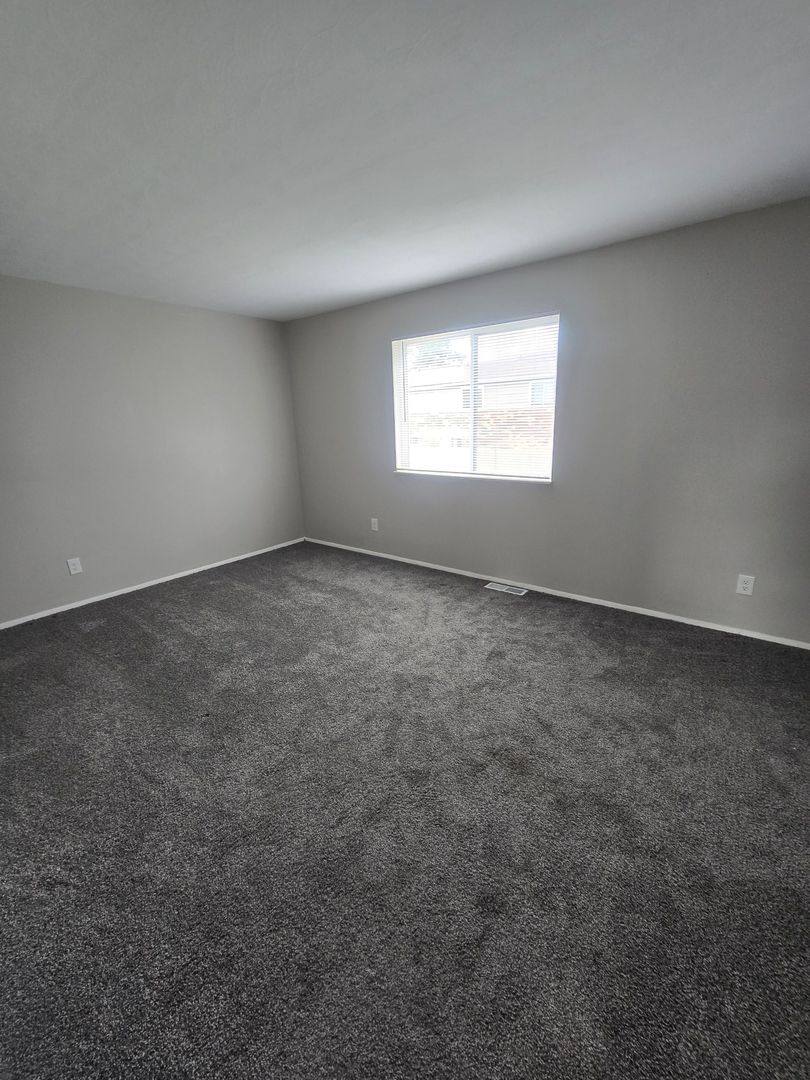 Townhouse for rent at 3236 N Talbot Ave, Erlanger, KY 41018