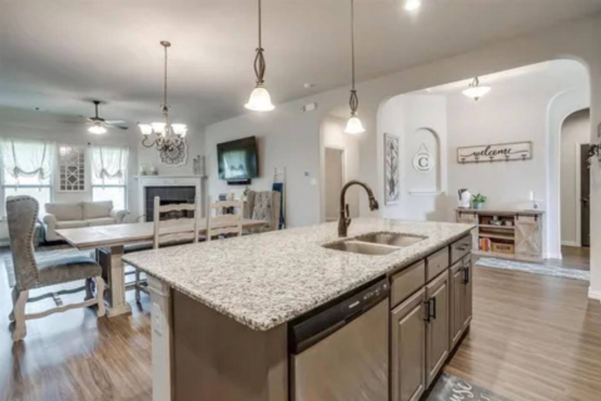 House for rent at 202 Camden St, Red Oak, TX 75154