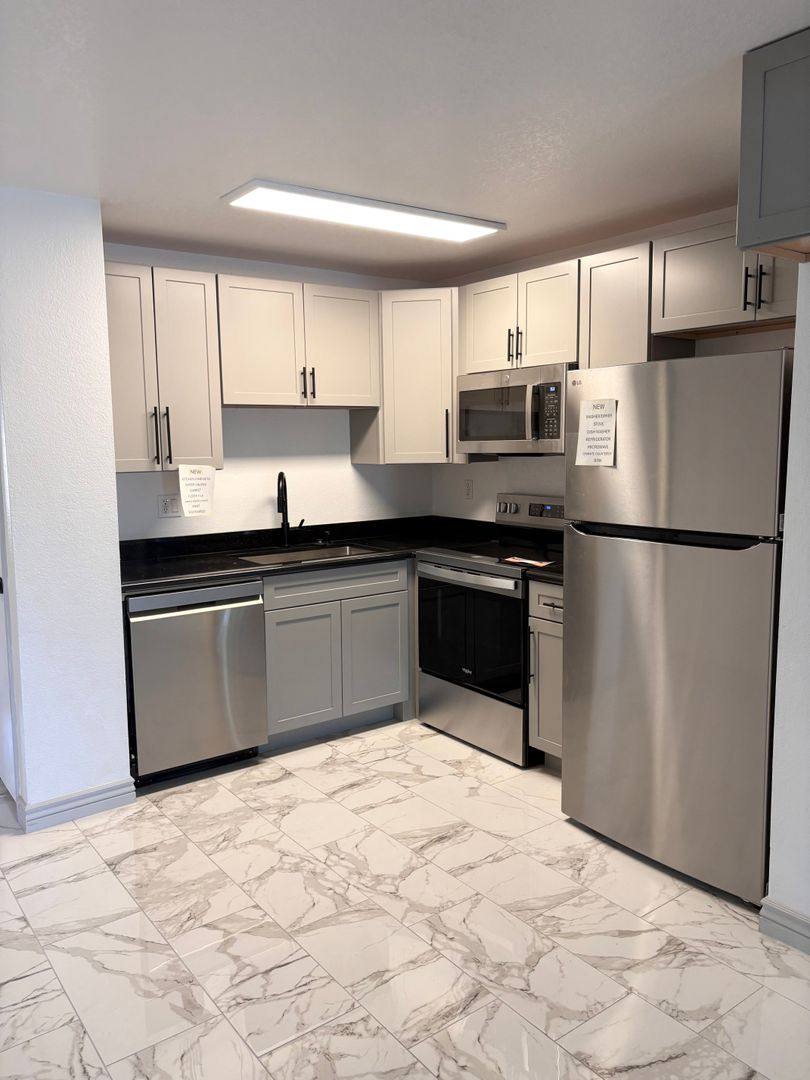 Condo for rent at 30 E Brown Rd, Mesa, AZ 85201