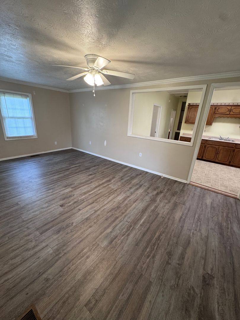 House for rent at 99 Smith Circle, Jacksonville, AL 36265