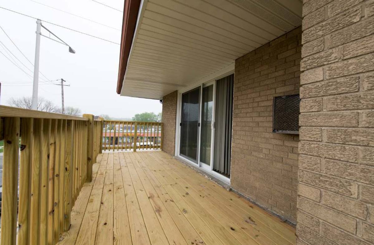 Apartment for rent at 1573 State St, Calumet City, IL 60409