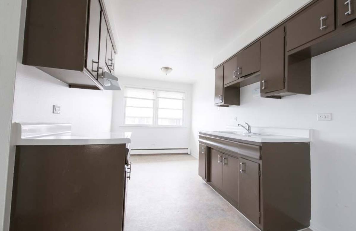 Apartment for rent at 1573 State St, Calumet City, IL 60409