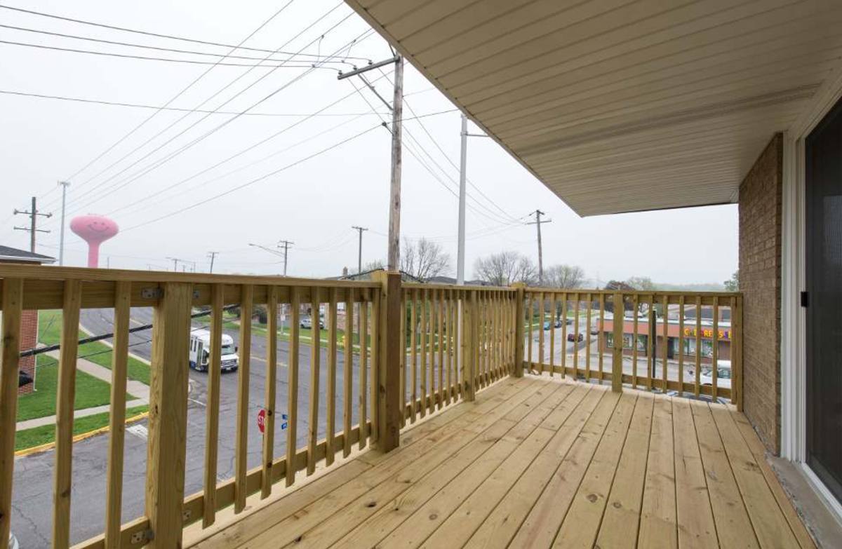 Apartment for rent at 1573 State St, Calumet City, IL 60409
