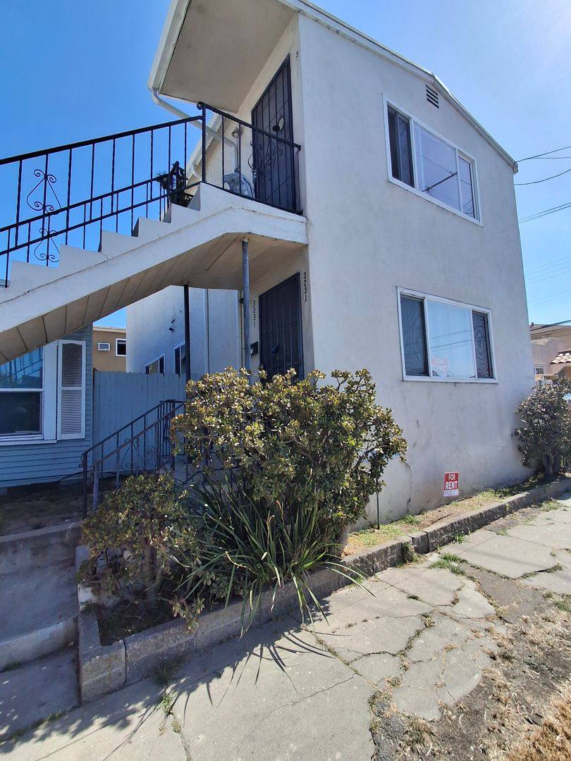 Apartment for rent at 3231 Madison Ave, San Diego, CA 92116
