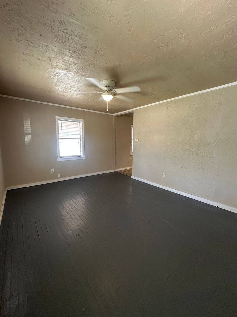 House for rent at 4331 S Polk St, Amarillo, TX 79110
