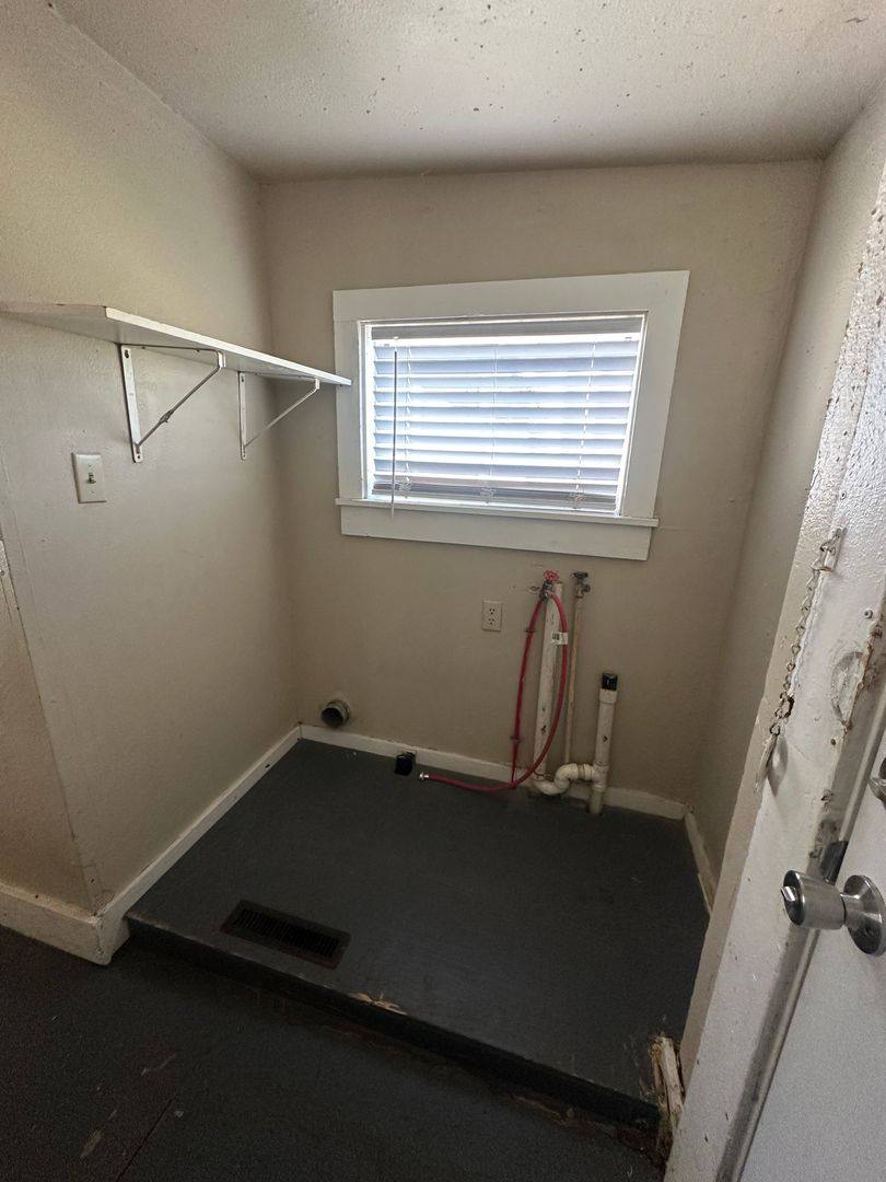 House for rent at 4331 S Polk St, Amarillo, TX 79110