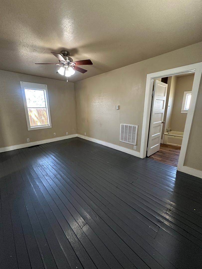 House for rent at 4331 S Polk St, Amarillo, TX 79110