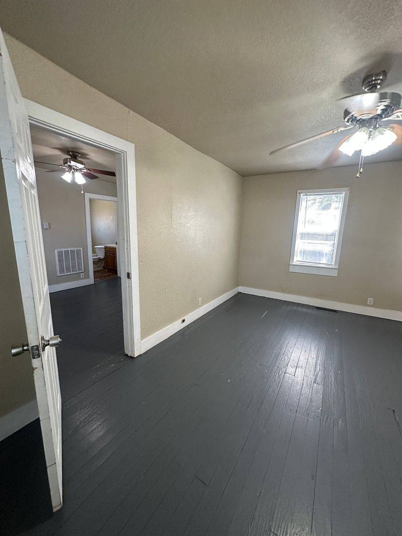 House for rent at 4331 S Polk St, Amarillo, TX 79110