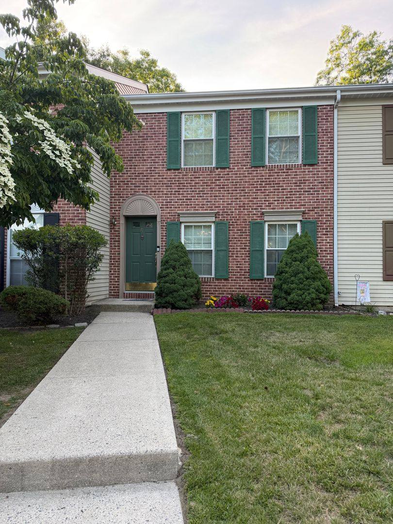 Townhouse for rent at 17 Mohave Dr, Absecon, NJ 08205