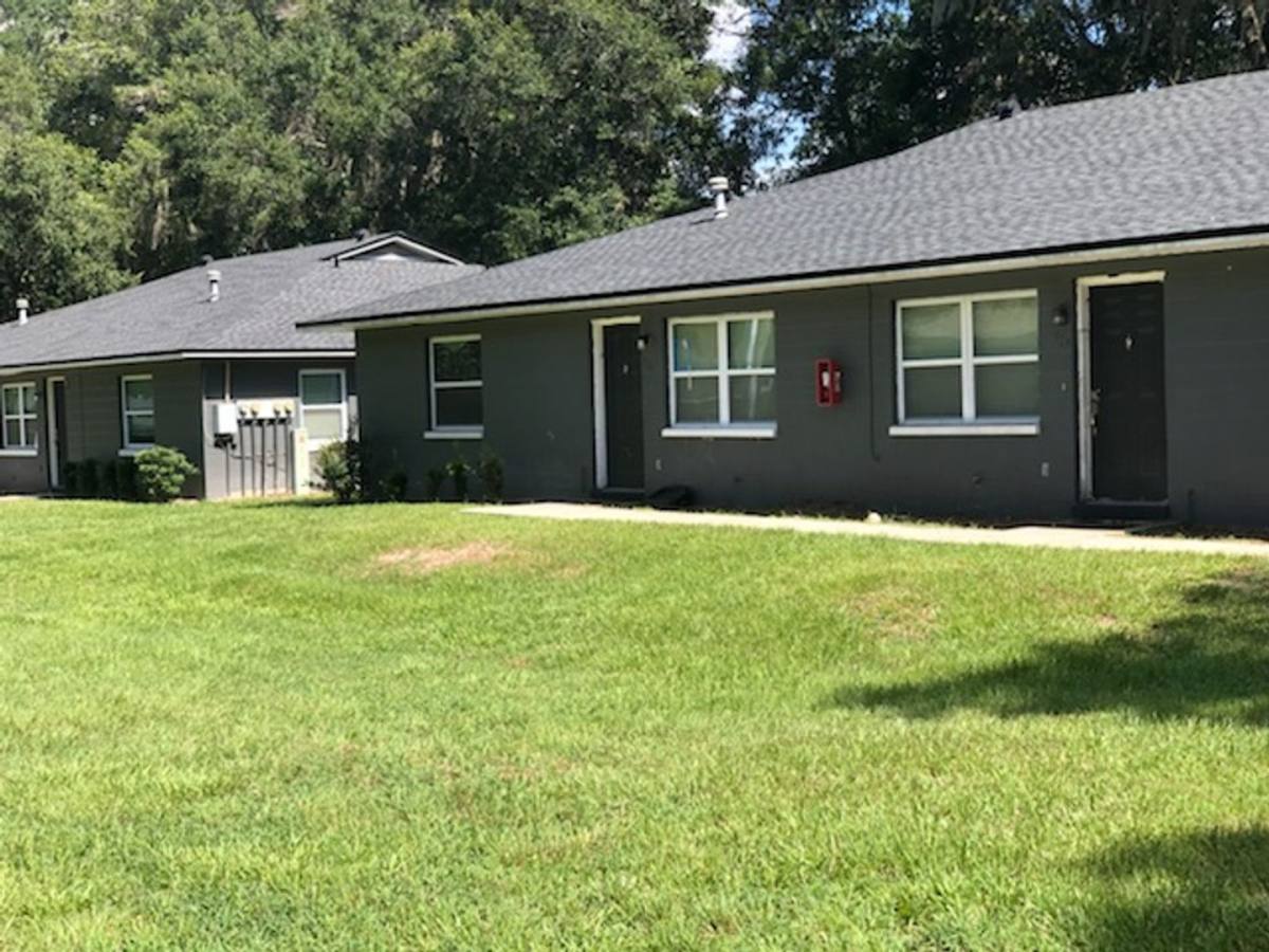 Apartment for rent at 101 NW 23rd Place, Ocala, FL 34475