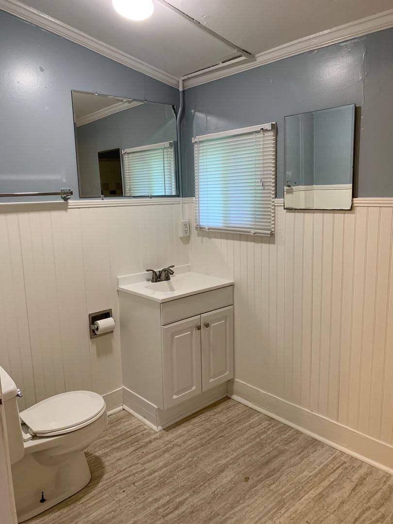 House for rent at 908 Pichard St, Greensboro, NC 27401