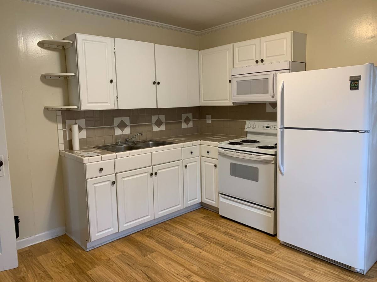 House for rent at 908 Pichard St, Greensboro, NC 27401