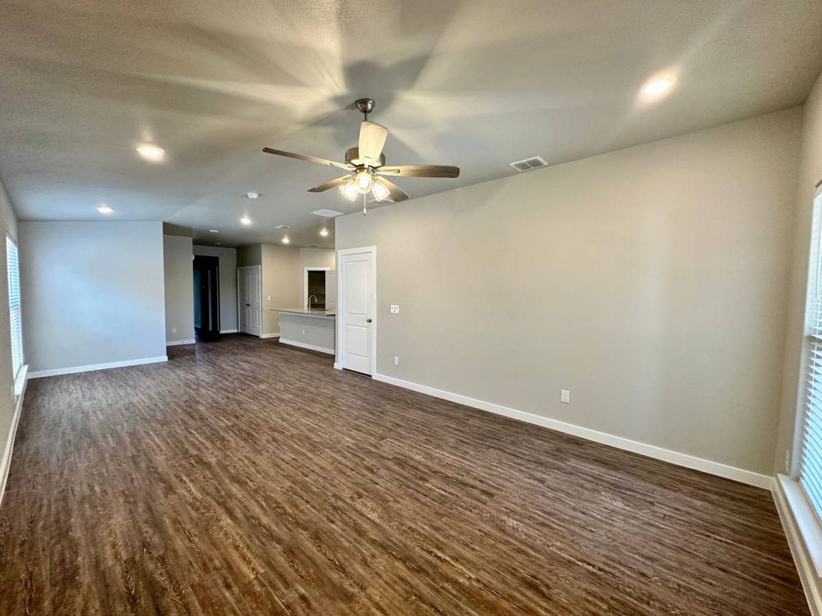 Townhouse for rent at 2003 Aberdeen Ave, Wolfforth, TX 79382