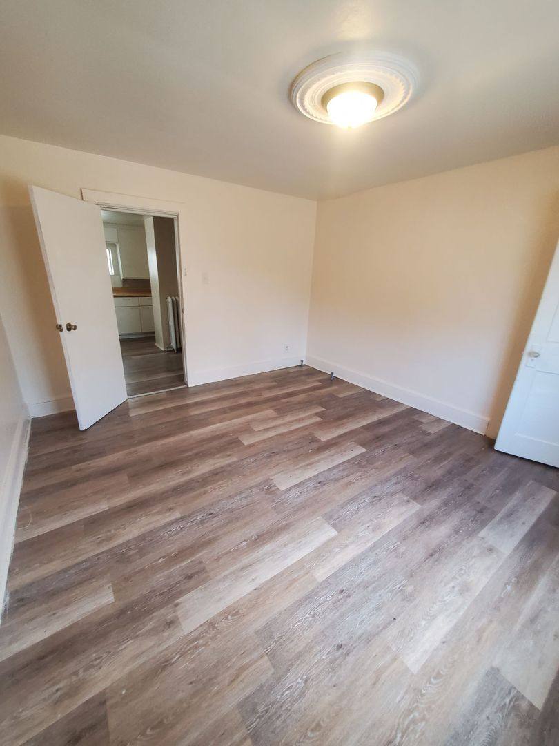 Apartment for rent at 6901-6913 W Mitchell St, Milwaukee, WI 53214