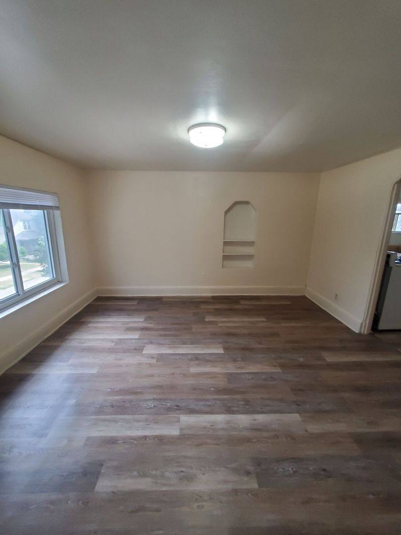 Apartment for rent at 6901-6913 W Mitchell St, Milwaukee, WI 53214
