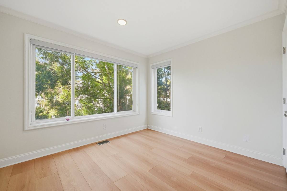 Condo for rent at 315 1 2 Goldenrod, Corona Del Mar, CA 92625
