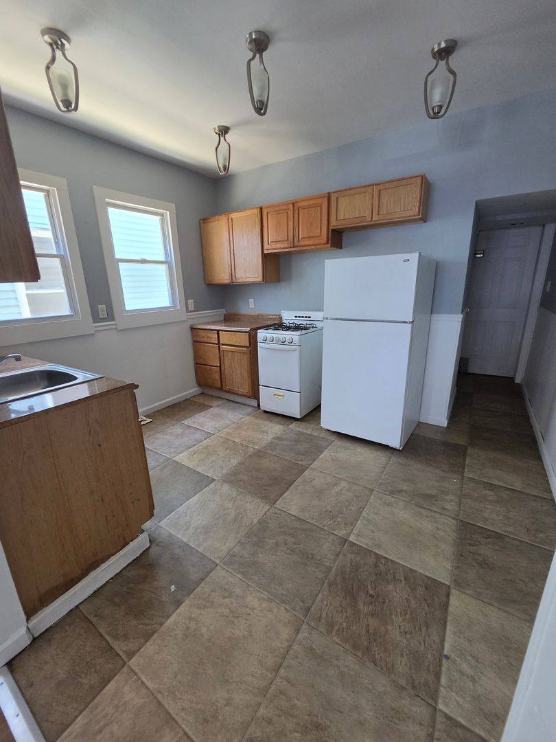 Apartment for rent at 440 E 23rd St #1, Erie, PA 16503