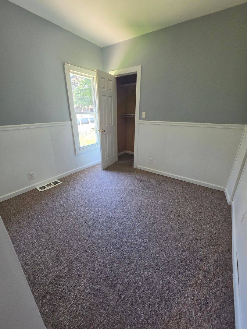Apartment for rent at 440 E 23rd St #1, Erie, PA 16503