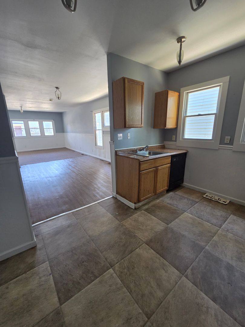 Apartment for rent at 440 E 23rd St #1, Erie, PA 16503