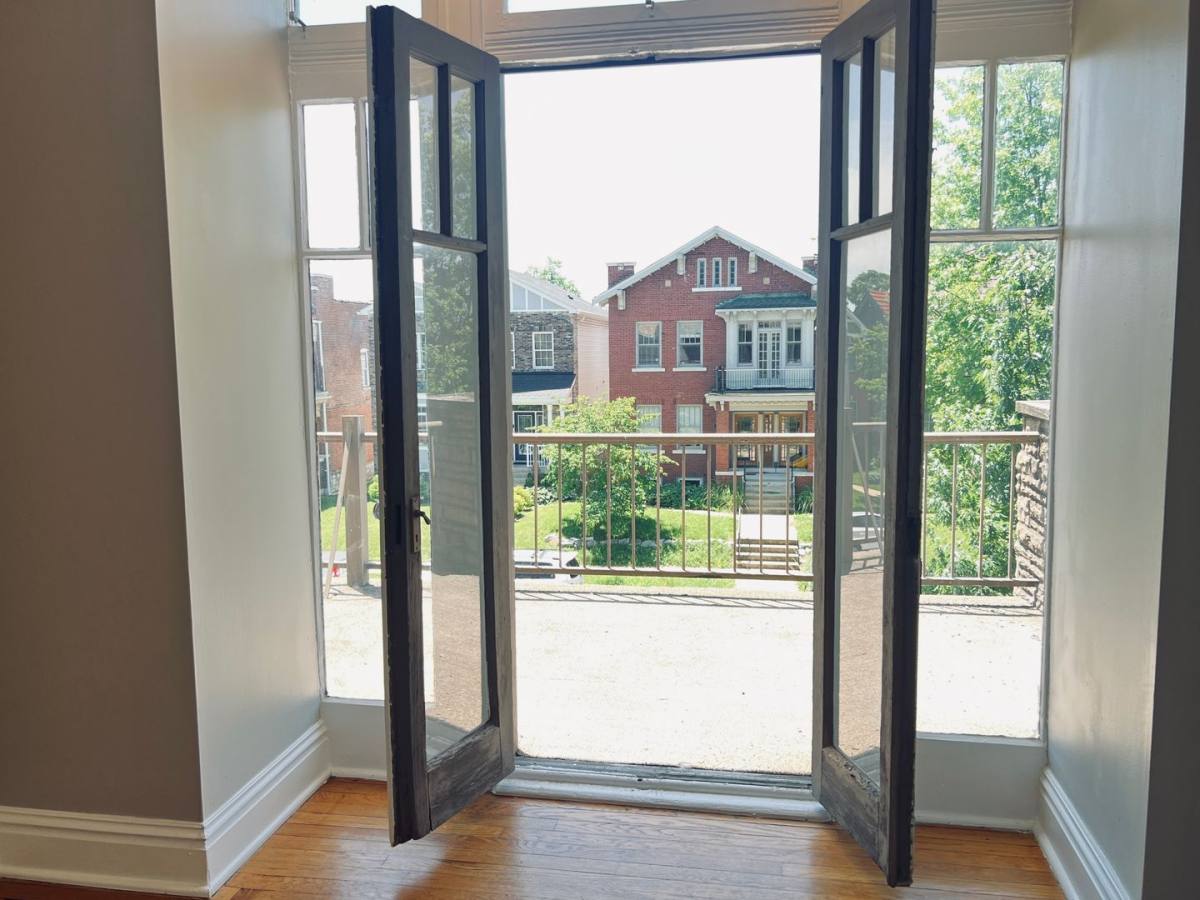 Apartment for rent at 5783 McPherson Ave, Saint Louis, MO 63112