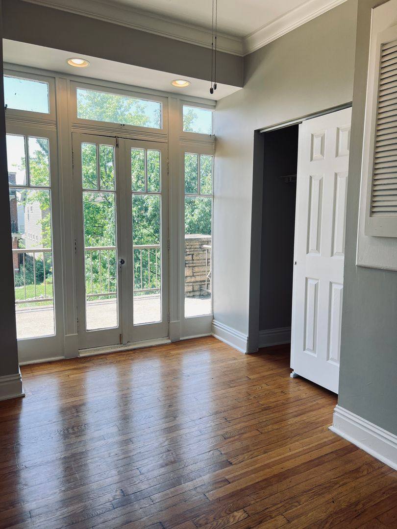 Apartment for rent at 5783 McPherson Ave, Saint Louis, MO 63112