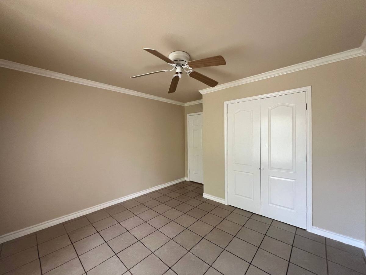 Apartment for rent at 301 E Locust St, Laredo, TX 78040