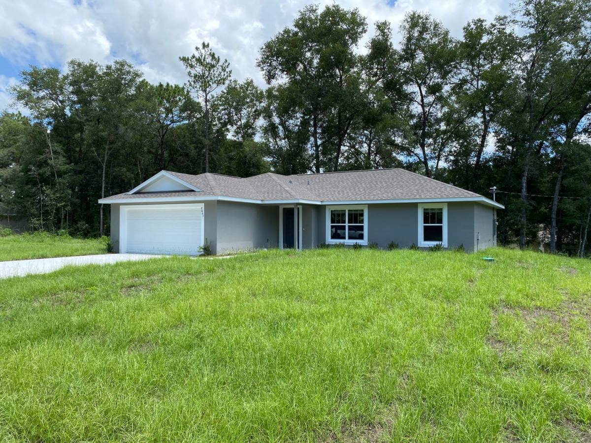 House for rent at 9065 N Akola Way, Dunnellon, FL 34434